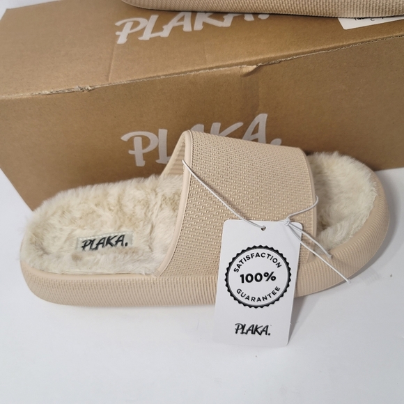 Plaka Shoes - Cloud Slides Faux Fur Lined Sz 8 - 8.5 Slipper Shoe Rubber Platform Khaki Plaka